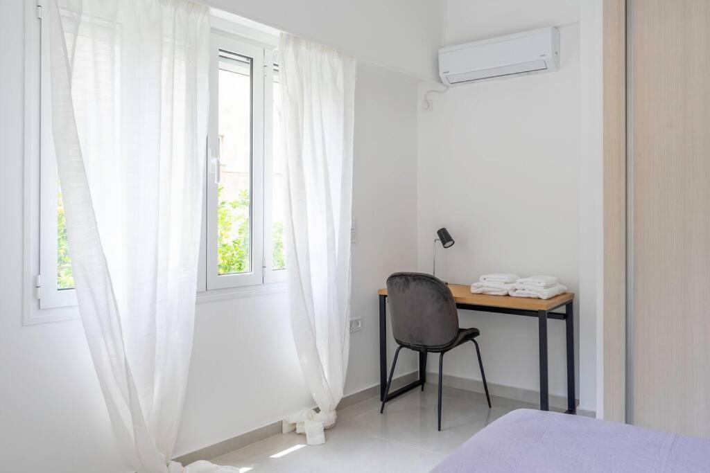 Alimos Sun-Filled Apartment Athens Ngoại thất bức ảnh