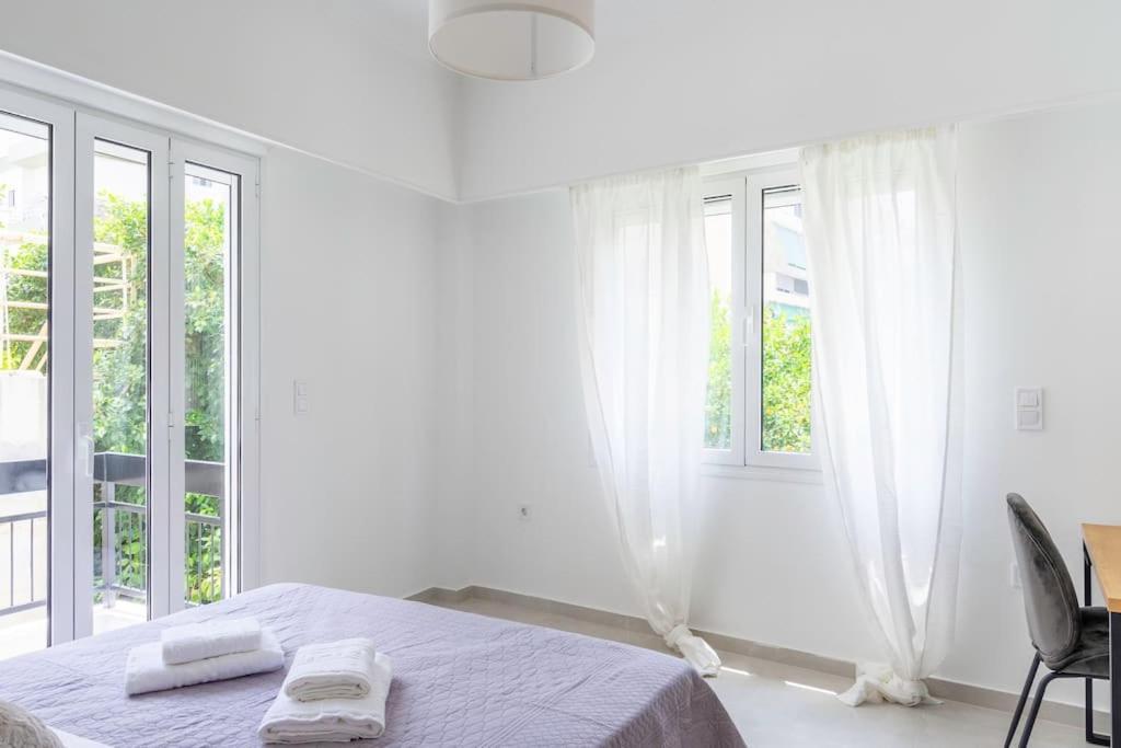 Alimos Sun-Filled Apartment Athens Ngoại thất bức ảnh